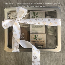 Charger l'image dans la galerie, Boite cadeau métal à fenêtre et ruban vide à composer - 3 formats