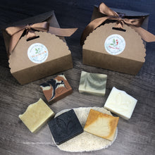 Charger l'image dans la galerie, Coffret cadeau Ruban 6 savons et porte-savon Loofah