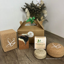 Charger l'image dans la galerie, Coffret cadeau 1Savon+1shampoing+2 écrins en liège savon et shampoing