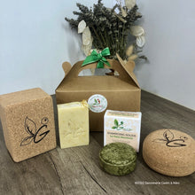 Charger l'image dans la galerie, Coffret cadeau 1Savon+1shampoing+2 écrins en liège savon et shampoing